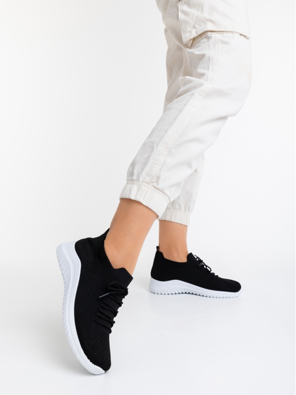 Γυναικεία αθλητικά παπούτσια μαύρα με λευκό από ύφασμα Therese, 3 - Kalapod.gr
