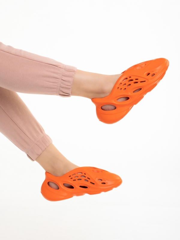 Γυναικεία αθλητικά παπούτσια  πορτοκαλί από πολυουρεθάνη Grania - Kalapod.gr