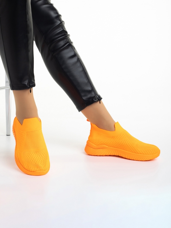 Γυναικεία αθλητικά παπούτσια πορτοκαλί από ύφασμα Murielle, 5 - Kalapod.gr