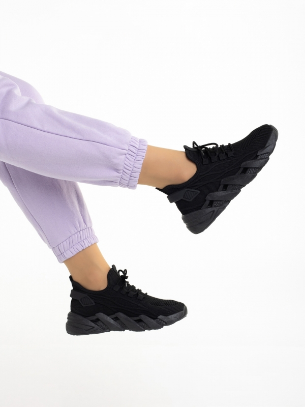 Γυναικεία αθλητικά παπούτσια μαύρα από ύφασμα Leanna, 5 - Kalapod.gr