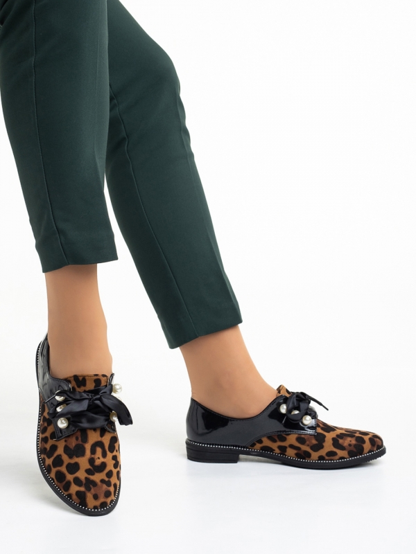 Γυναικεία παπούτσια  λεοπάρδαλη από οικολογικό δέρμα και ύφασμα Sarai, 5 - Kalapod.gr