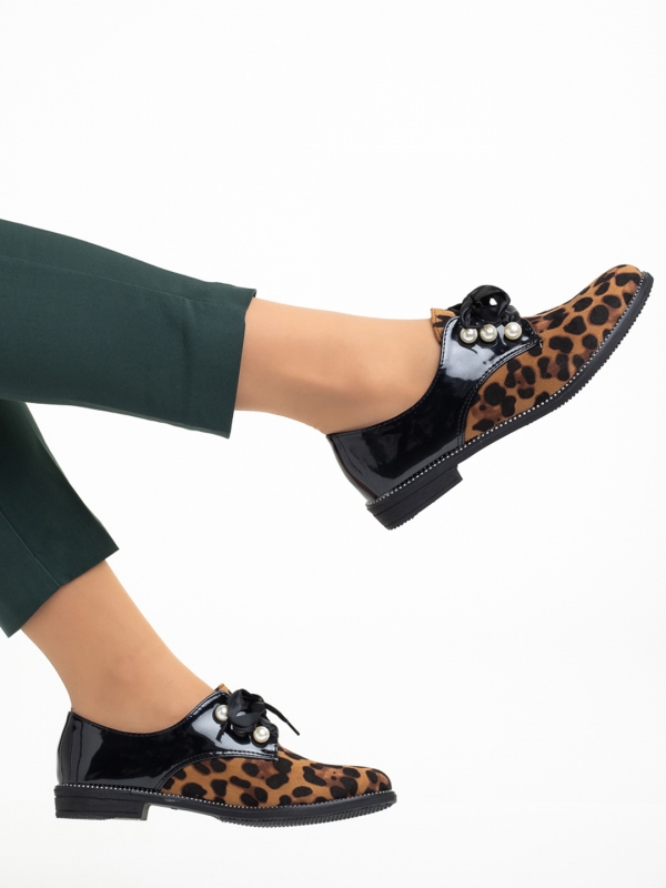 Γυναικεία παπούτσια  λεοπάρδαλη από οικολογικό δέρμα και ύφασμα Sarai, 6 - Kalapod.gr