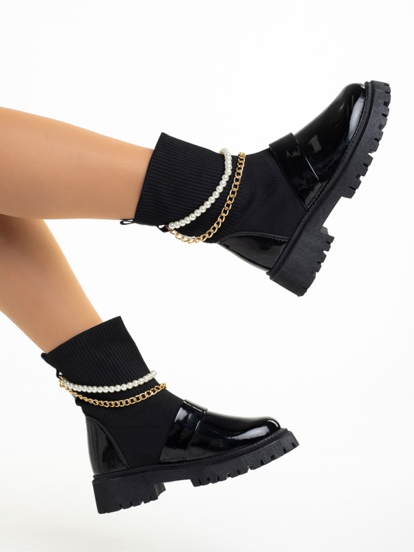 Γυναικείες μπότες μαύρες από οικολογικό λακαρισμένο δέρμα  και ύφασμα Caralyn, 5 - Kalapod.gr